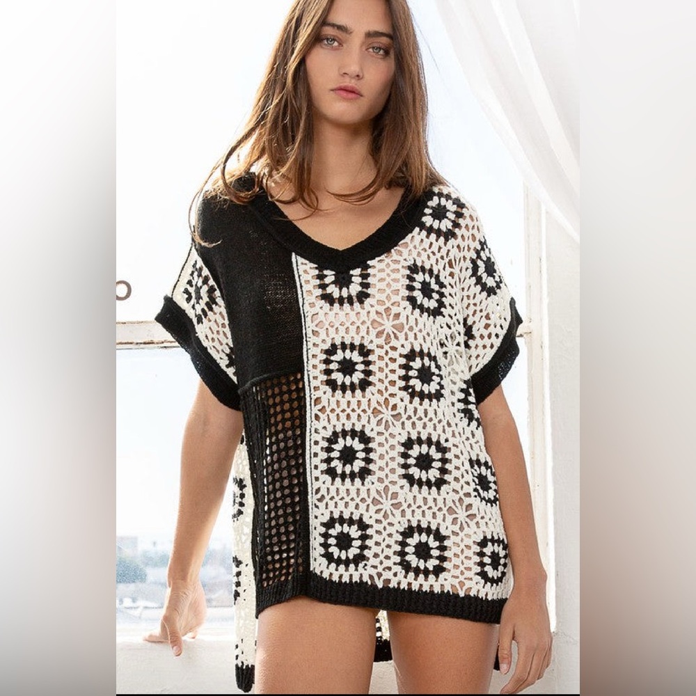 POL Black and White Crochet Top